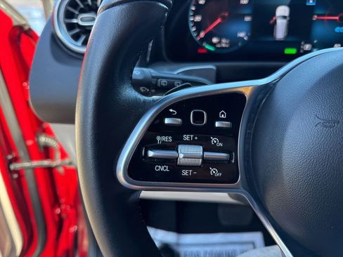 Used 2023 Mercedes-Benz EQB 250+ w/ Exclusive Package image 23