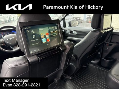 Used 2020 Chrysler Pacifica Touring-L Plus image 15