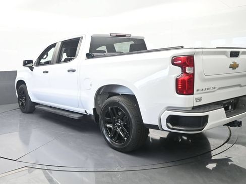 Used 2024 Chevrolet Silverado 1500 Custom RWD image 4