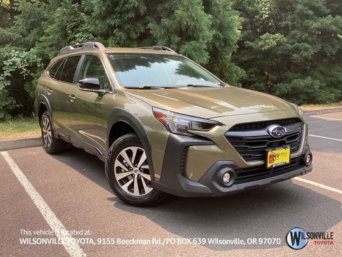 Used 2025 Subaru Outback Premium AWD/4WD image 1