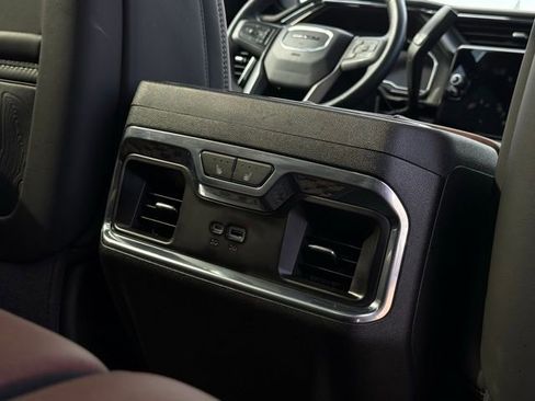 Used 2025 GMC Sierra 3500 Denali Ultimate AWD/4WD image 23