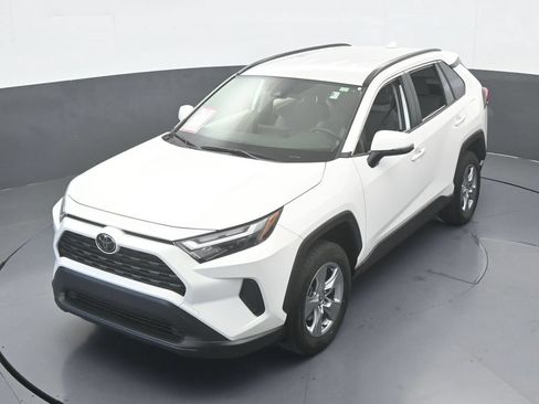 Used 2024 Toyota RAV4 XLE AWD/4WD image 42