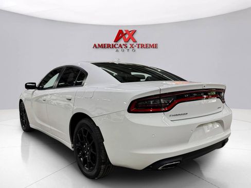 Used 2017 Dodge Charger SXT w/ AWD Plus Group image 5