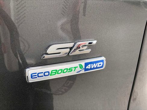 Used 2016 Ford Escape SE w/ Equipment Group 201A image 11