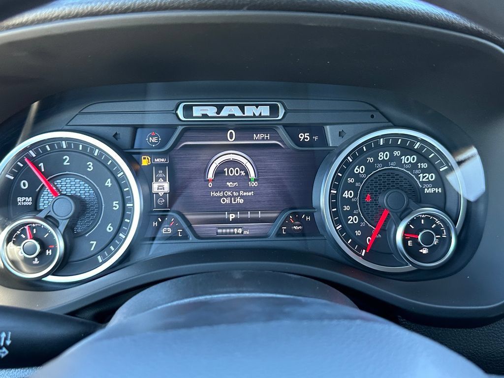 New 2026 RAM 1500 Express AWD/4WD image 24