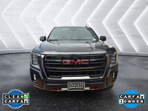Used 2024 GMC Yukon AT4 w/ Technology Package image 2