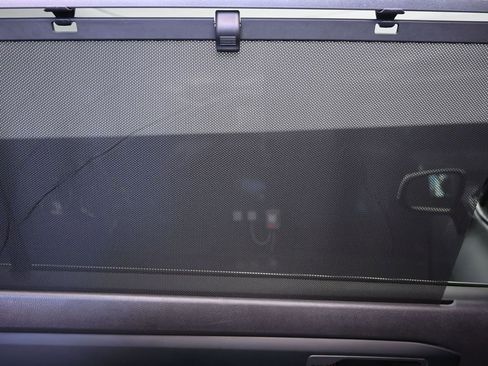 Used 2023 Toyota Highlander XLE image 16