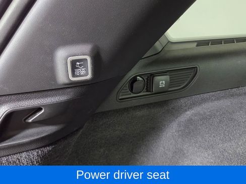 Used 2022 Jeep Grand Cherokee Overland w/ Luxury Tech Group IV image 13