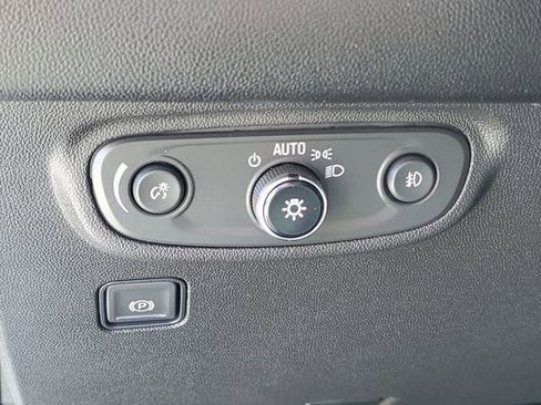 Certified 2023 GMC Terrain AT4 AWD/4WD image 11