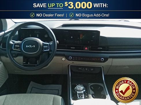 Used 2025 Kia Carnival EX FWD image 17