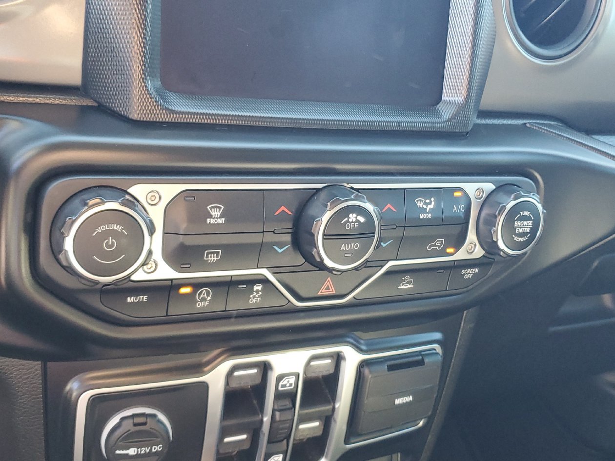 Used 2022 Jeep Wrangler Unlimited Sport AWD/4WD image 21