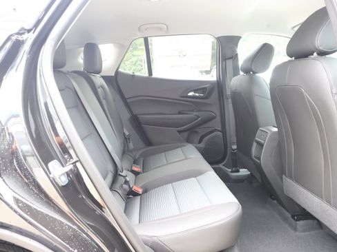 New 2026 Chevrolet Trax LT w/ Midnight Edition FWD image 29