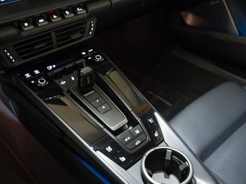 Certified 2025 Porsche 911 Carrera GTS RWD image 21