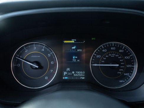 Used 2022 Subaru Crosstrek 2.5i Sport w/ Moonroof Package image 29