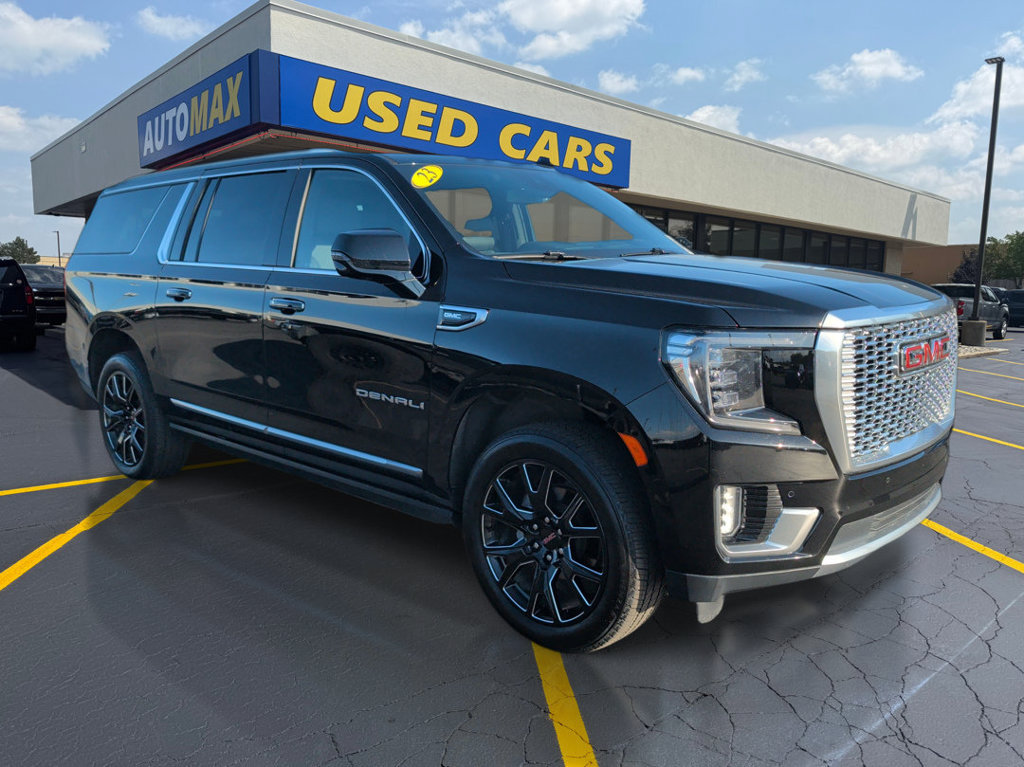 Used 2023 GMC Yukon XL Denali AWD/4WD image 4