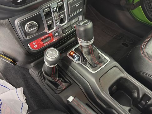 Used 2019 Jeep Wrangler Unlimited Rubicon image 41