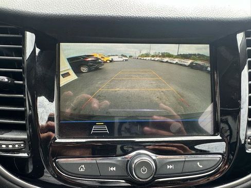 Used 2019 Chevrolet Trax LT w/ LT Convenience Package image 15