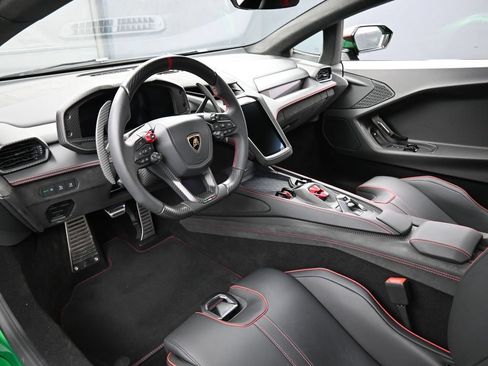 Used 2026 Lamborghini Temerario AWD/4WD image 4