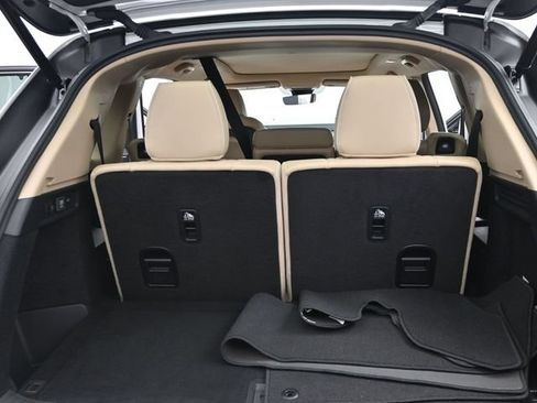 Used 2023 Acura MDX SH-AWD w/ Advance Package image 12