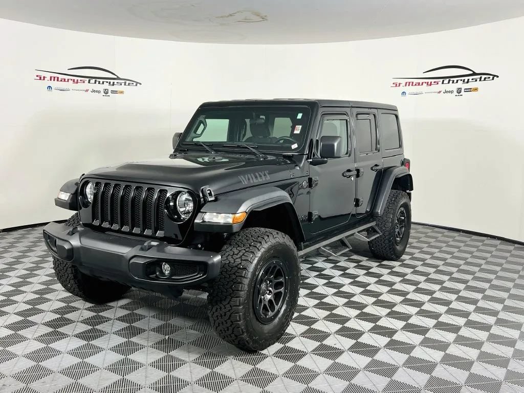 Used 2023 Jeep Wrangler Unlimited Sport w/ Xtreme 35 Tire Package AWD/4WD image 4