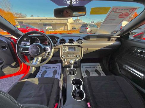 Used 2016 Ford Mustang GT image 18