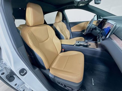 Used 2025 Lexus RX 350 Premium image 29