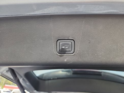 Used 2023 Chevrolet Traverse Premier w/ LPO, Cargo Package image 9