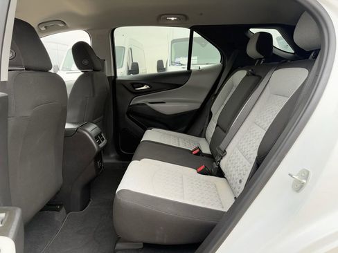 Used 2023 Chevrolet Equinox LS w/ LS Convenience Package image 28