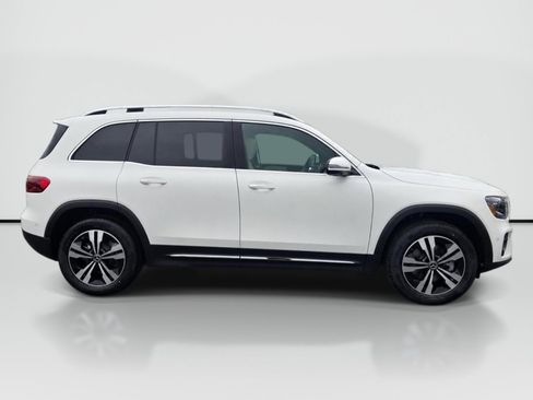 New 2026 Mercedes-Benz GLB 250 4MATIC image 7