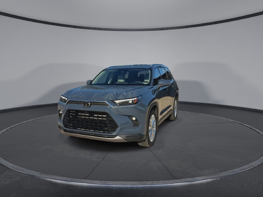Used 2025 Toyota Grand Highlander AWD image 4