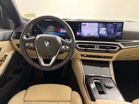 Certified 2024 BMW 330i Sedan w/ Premium Package image 32