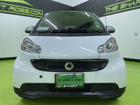 Used 2013 smart fortwo pure image 3