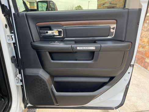 Used 2016 RAM 3500 Laramie AWD/4WD image 15