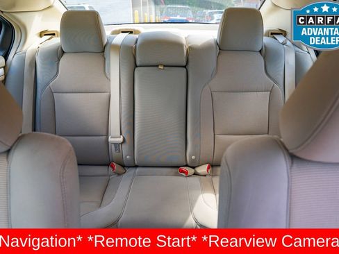 Used 2015 Ford Taurus SEL w/ Equipment Group 201A AWD/4WD image 21