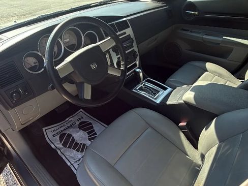 Used 2006 Dodge Magnum R/T RWD image 22