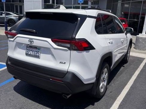Used 2020 Toyota RAV4 XLE w/ All Weather Liner Package FWD image 5
