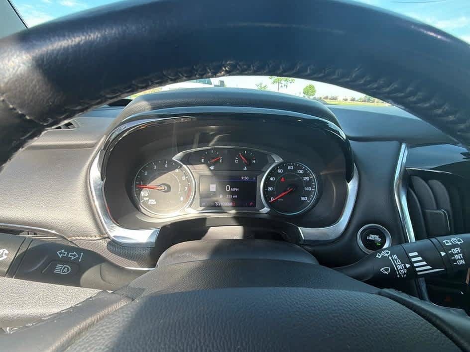 Used 2021 Chevrolet Traverse Premier AWD/4WD image 16