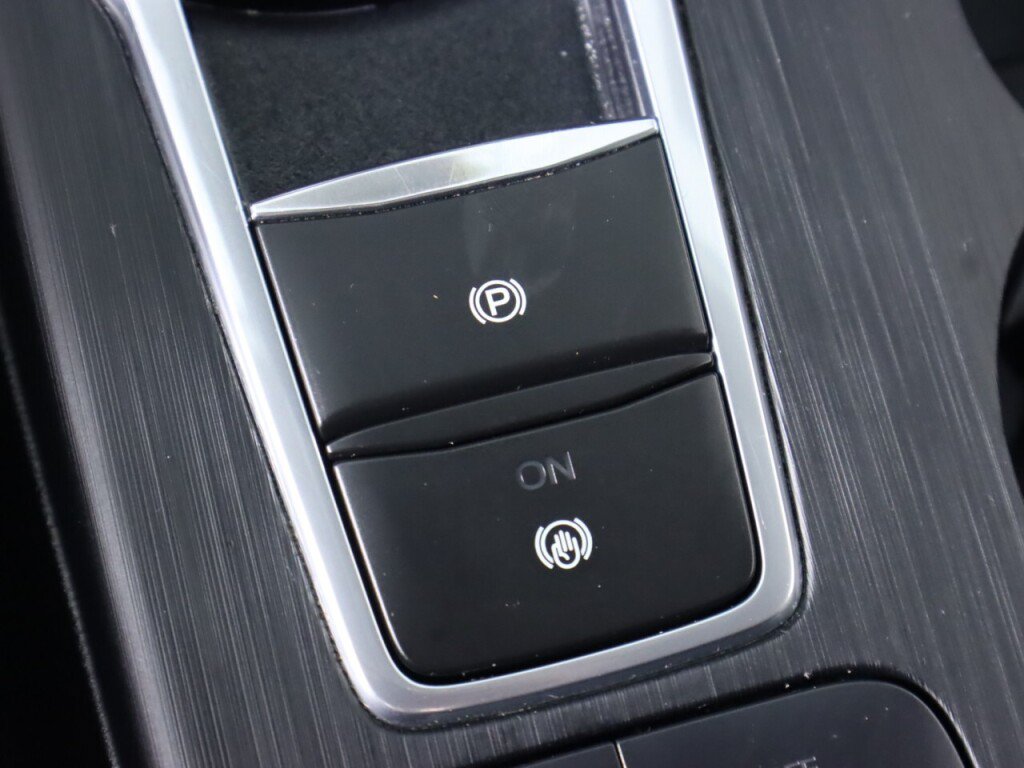Used 2021 Ford Escape SE FWD image 27