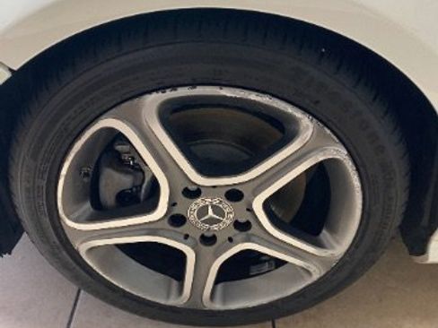 Used 2018 Mercedes-Benz CLA 250 4MATIC image 25
