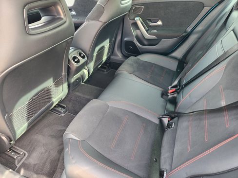 Certified 2025 Mercedes-Benz CLA 250 4MATIC image 31