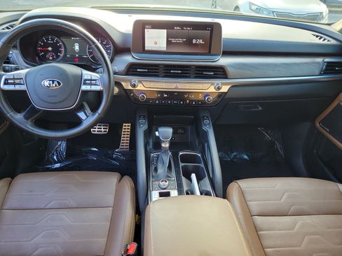 Certified 2021 Kia Telluride SX w/ SX Prestige Package AWD/4WD image 14