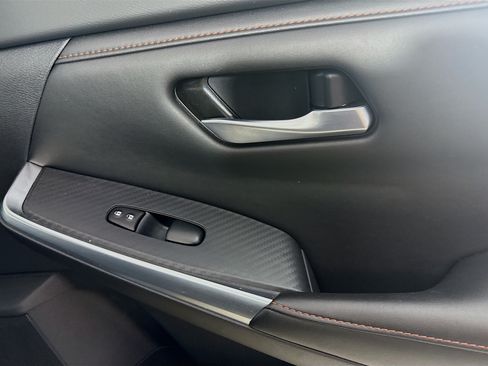 Used 2025 Nissan Sentra SR FWD image 31