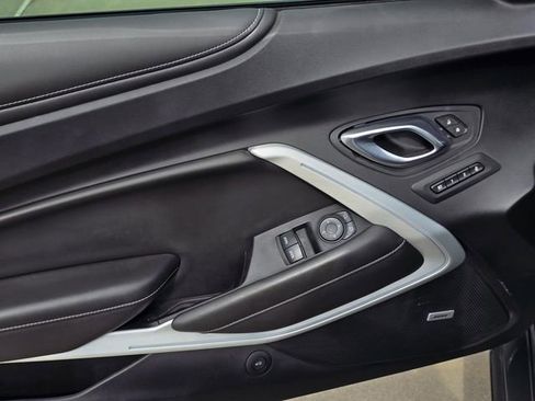 Used 2021 Chevrolet Camaro SS image 21