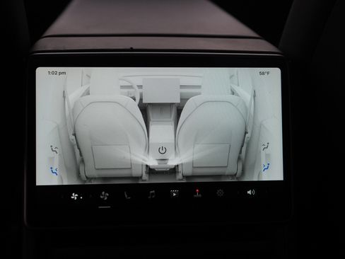 Used 2026 Tesla Model Y AWD image 19