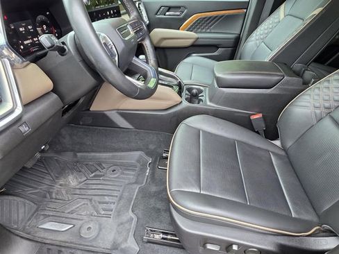 Used 2023 GMC Canyon Denali AWD/4WD image 6