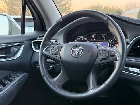 Used 2020 Buick Enclave Essence w/ LPO, Luxury Package image 14