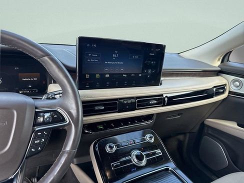 Certified 2022 Lincoln Nautilus Reserve w/ Equipment Group 202A image 35