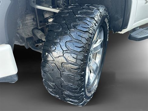 Used 2019 GMC Sierra 1500 AT4 w/ AT4 Premium Package image 9