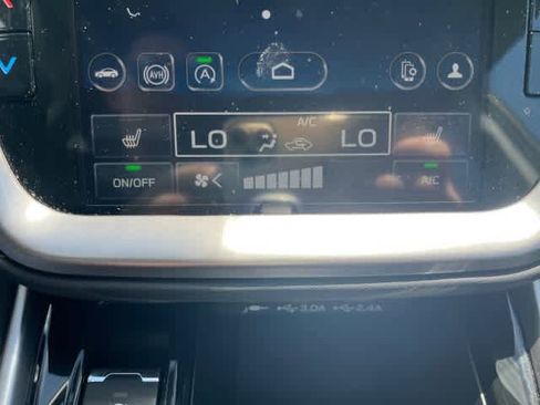 Certified 2024 Subaru Outback Limited AWD/4WD image 30