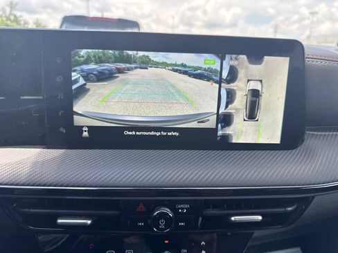 Used 2025 Nissan Kicks SR AWD/4WD image 24